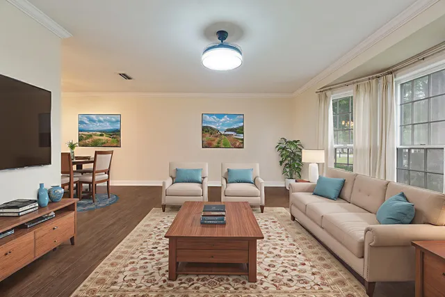 $444,400 | 631 Country Club Avenue Northeast, Fort Walton Beach, FL 32547