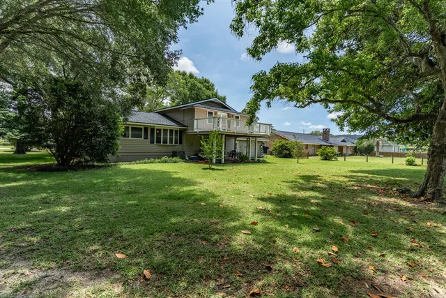 $444,400 | 631 Country Club Avenue Northeast, Fort Walton Beach, FL 32547