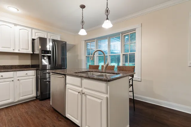 $444,400 | 631 Country Club Avenue Northeast, Fort Walton Beach, FL 32547