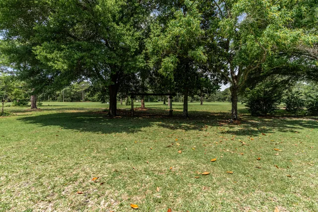 $444,400 | 631 Country Club Avenue Northeast, Fort Walton Beach, FL 32547