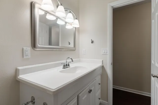 $444,400 | 631 Country Club Avenue Northeast, Fort Walton Beach, FL 32547