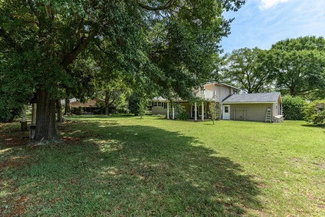 $444,400 | 631 Country Club Avenue Northeast, Fort Walton Beach, FL 32547