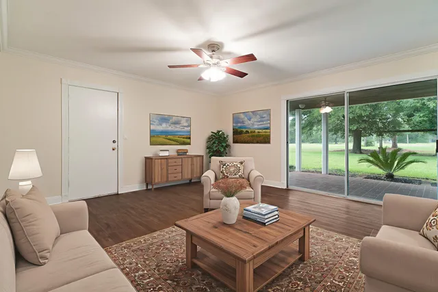 $444,400 | 631 Country Club Avenue Northeast, Fort Walton Beach, FL 32547