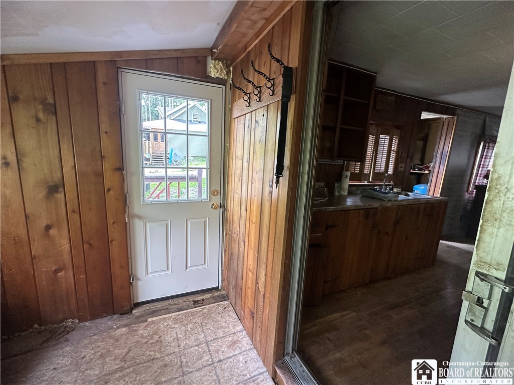 86 Wildemere Drive Java, NY 14009 - Photo 14 of 19 sunroom exit