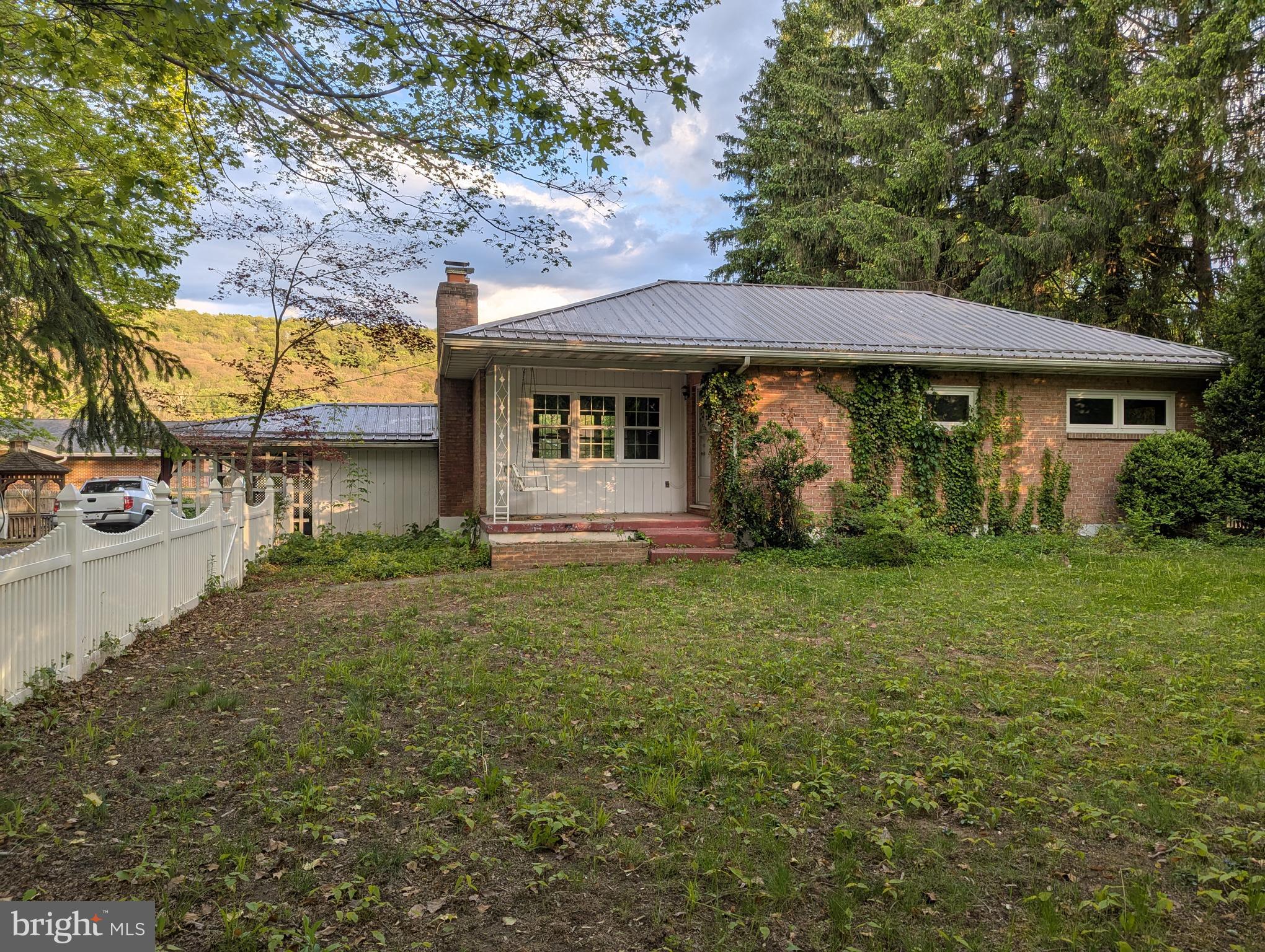 10120 Cash Valley Road Southwest La Vale, MD 21502 - Photo 3 of 38