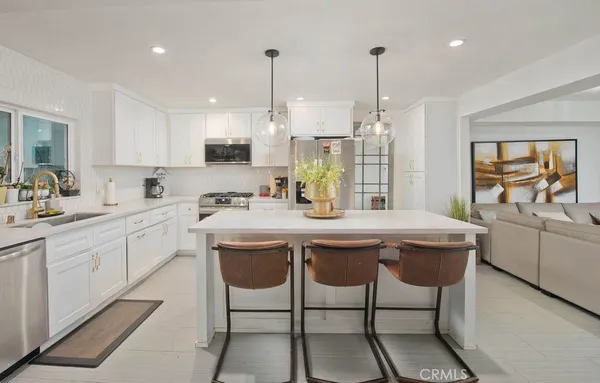 $1,350,000 | 2057 Woodglen Street, Simi Valley, CA 93065