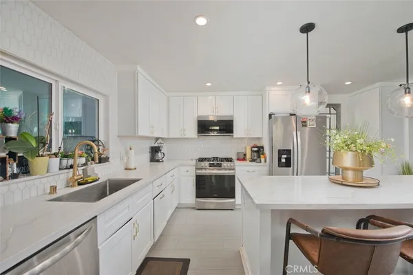 $1,350,000 | 2057 Woodglen Street, Simi Valley, CA 93065