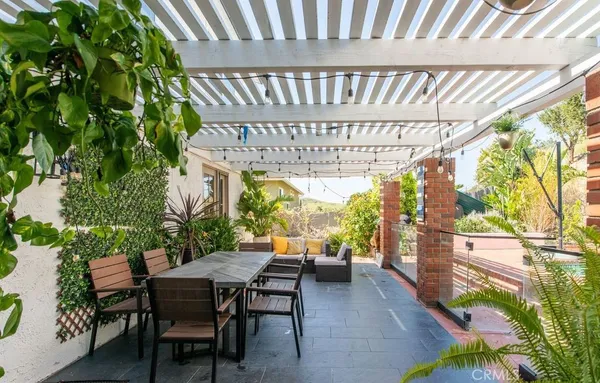 $1,350,000 | 2057 Woodglen Street, Simi Valley, CA 93065