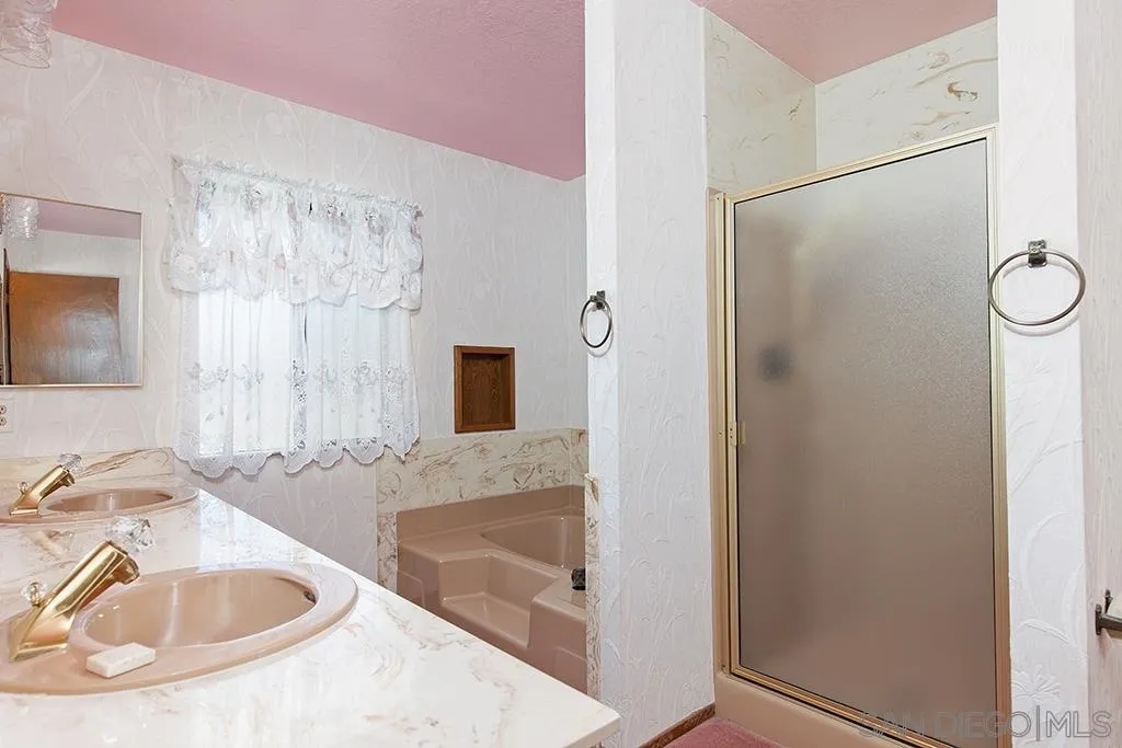 406 Mason Road Vista, CA 92084 - Photo 14 of 25 Gallery Image 14