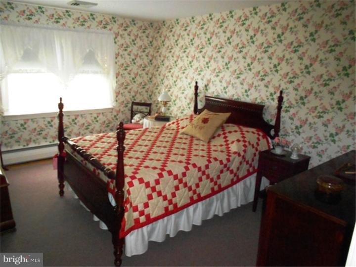 142 Anderson Road Pottstown, PA 19465 - Photo 6 of 24