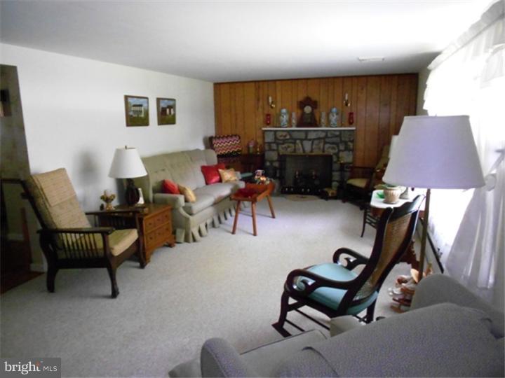 142 Anderson Road Pottstown, PA 19465 - Photo 10 of 24