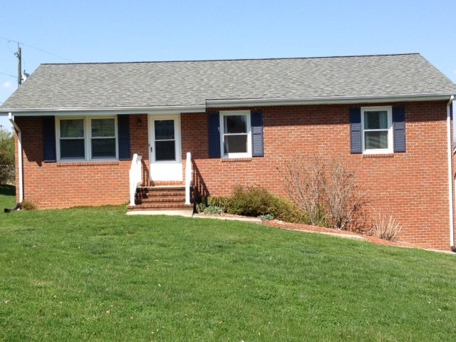 52 Arch Mill Road Fincastle, VA 24090 - Photo 1 of 42 Front of Home