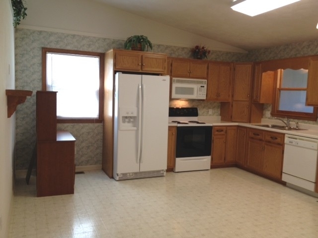 52 Arch Mill Road Fincastle, VA 24090 - Photo 12 of 42 Kitchen3