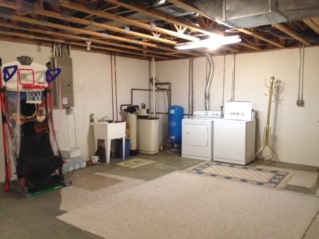 52 Arch Mill Road Fincastle, VA 24090 - Photo 32 of 42 Utility Room