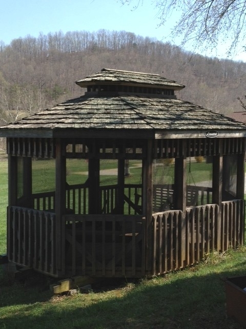 52 Arch Mill Road Fincastle, VA 24090 - Photo 35 of 42 Gazebo w Mountain View