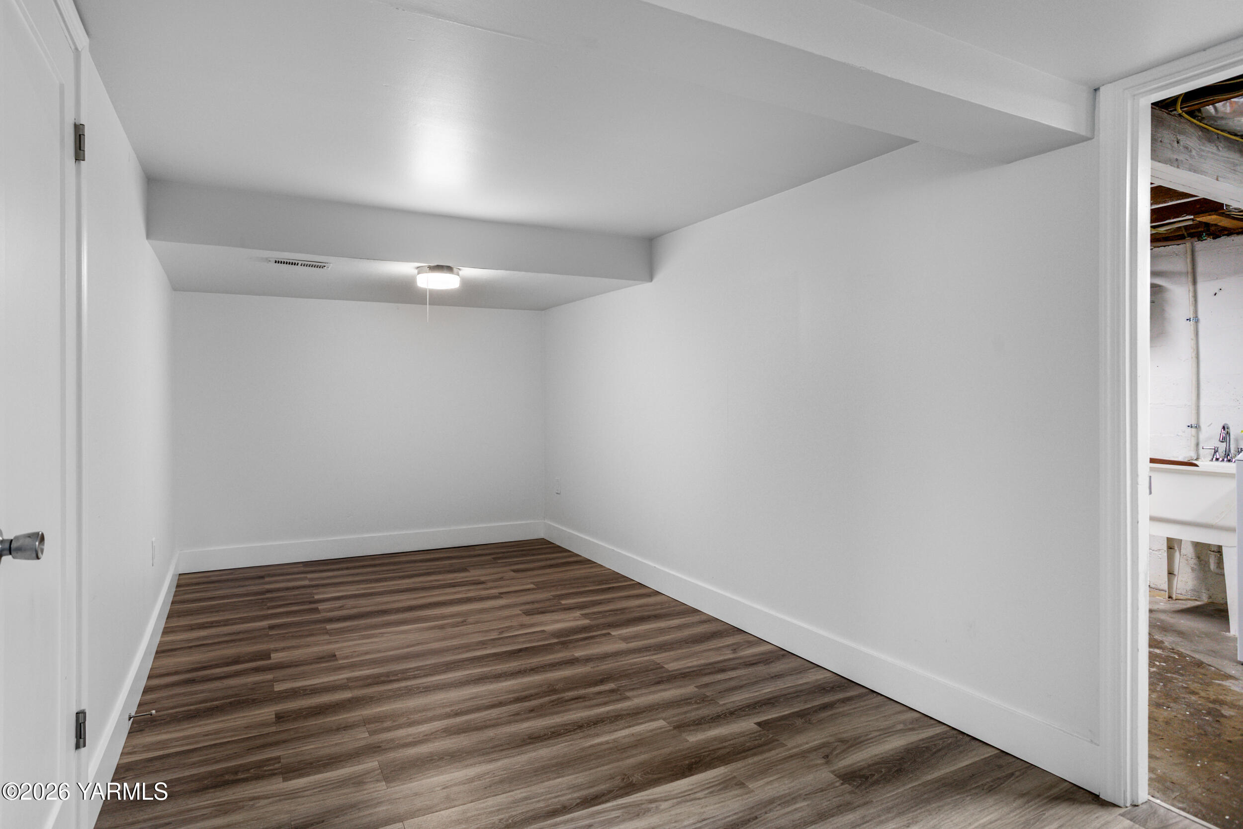 3206 Summitview Avenue Yakima, WA 98902 - Photo 28 of 48 Lower level bonus space (office?)