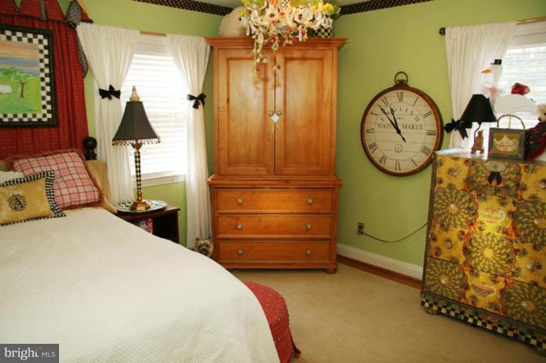 5704 Greenleaf Road Baltimore, MD 21210 - Photo 21 of 23 Bedroom #3