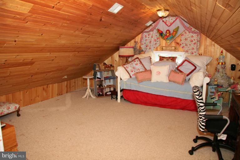 5704 Greenleaf Road Baltimore, MD 21210 - Photo 22 of 23 Bedroom #4