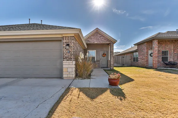 $1,575 | 5527 121st Street, Lubbock, TX 79424