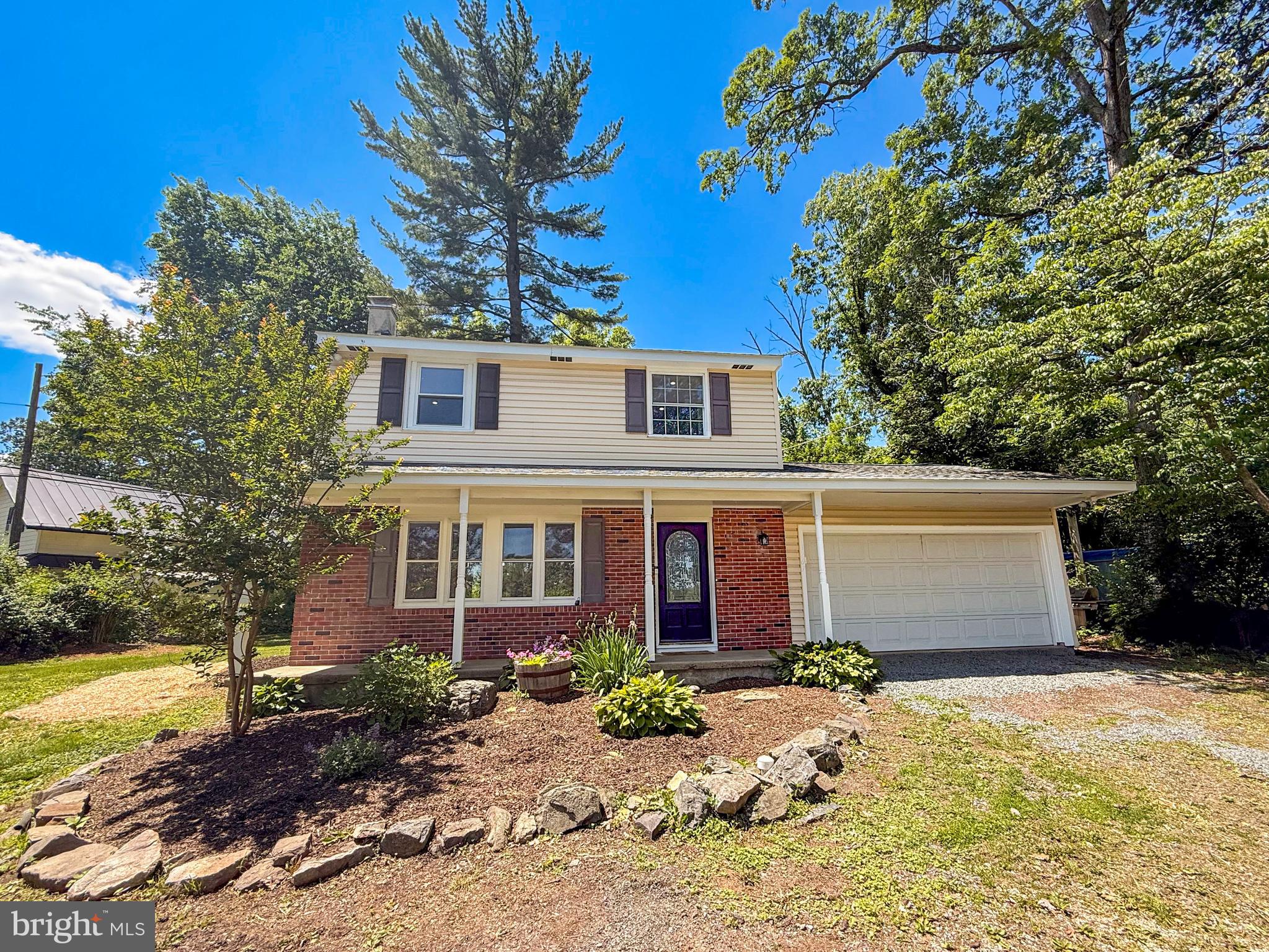 1267 Ringing Rocks Park Pottstown, PA 19464 - Photo 1 of 15 Front