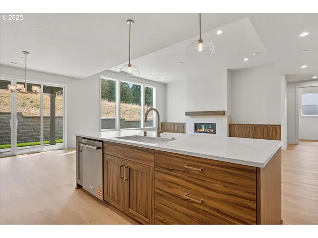 $874,900 | 16807 Northeast 38th Avenue, Vancouver, WA 98686