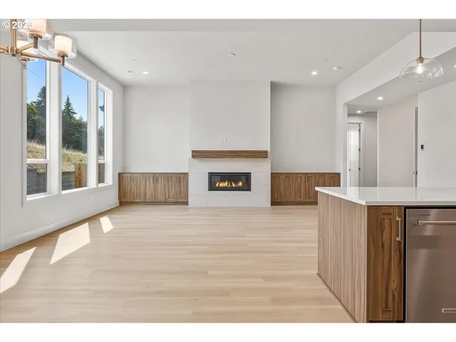 $874,900 | 16807 Northeast 38th Avenue, Vancouver, WA 98686