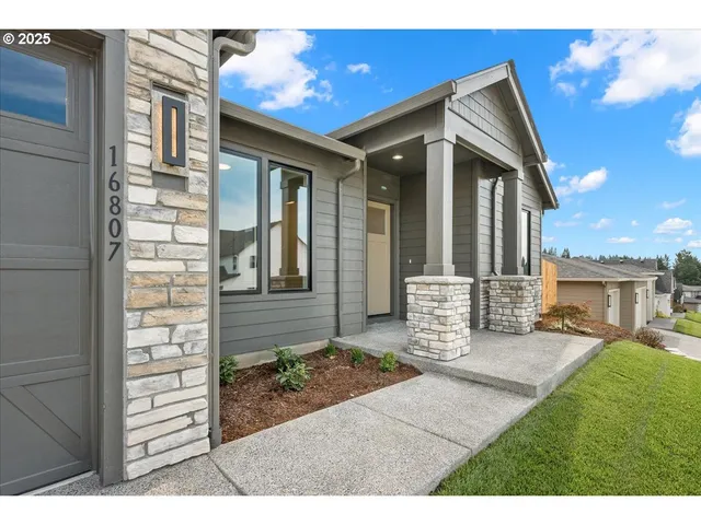 $874,900 | 16807 Northeast 38th Avenue, Vancouver, WA 98686