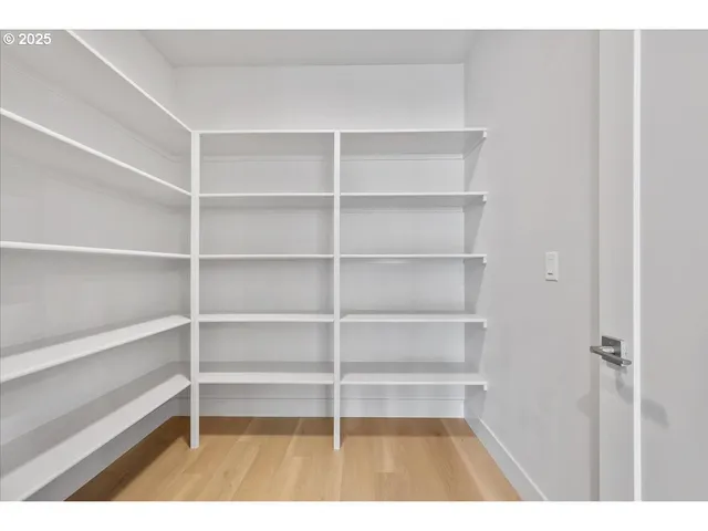 $874,900 | 16807 Northeast 38th Avenue, Vancouver, WA 98686