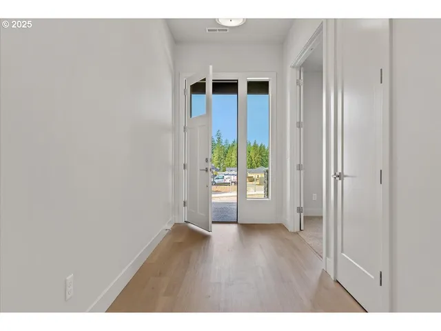 $874,900 | 16807 Northeast 38th Avenue, Vancouver, WA 98686