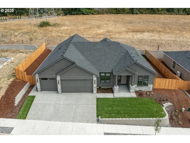 $874,900 | 16807 Northeast 38th Avenue, Vancouver, WA 98686