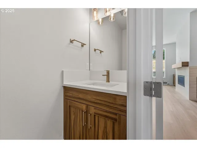 $874,900 | 16807 Northeast 38th Avenue, Vancouver, WA 98686