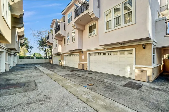 a view of a street with building