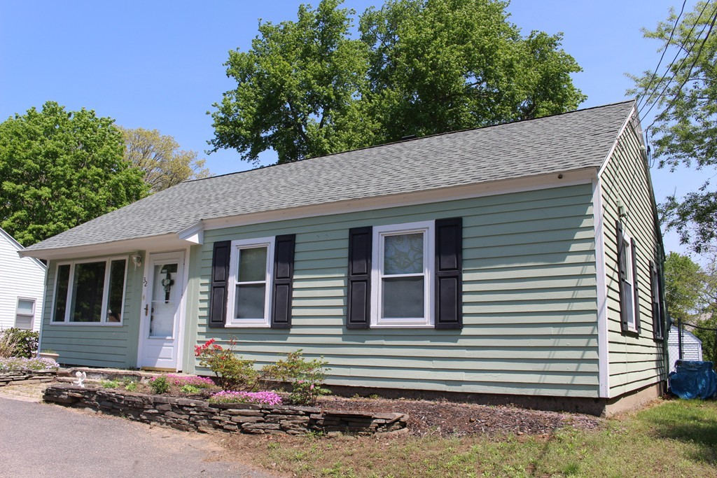 32 Rayburn Road Stoughton, MA 02072 - Photo 3 of 30 Gallery Image 3