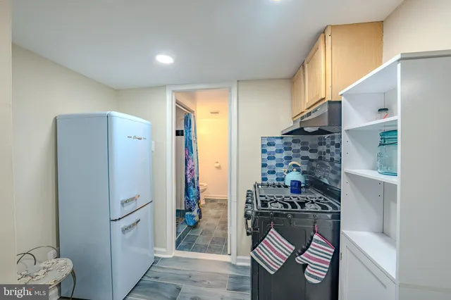 $1,600,000 | 649 South Carolina Avenue Southeast, Washington, DC 20003