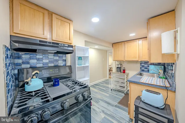 $1,600,000 | 649 South Carolina Avenue Southeast, Washington, DC 20003