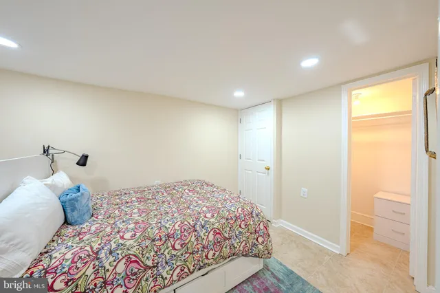 $1,600,000 | 649 South Carolina Avenue Southeast, Washington, DC 20003