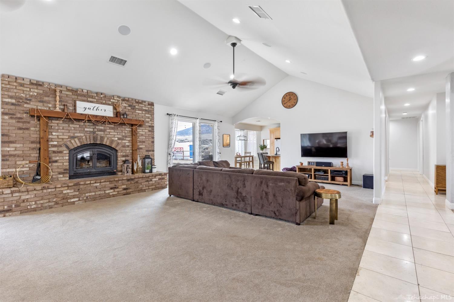 19500 Tucker Road Tehachapi, CA 93561 - Photo 11 of 54 Gallery Image 11