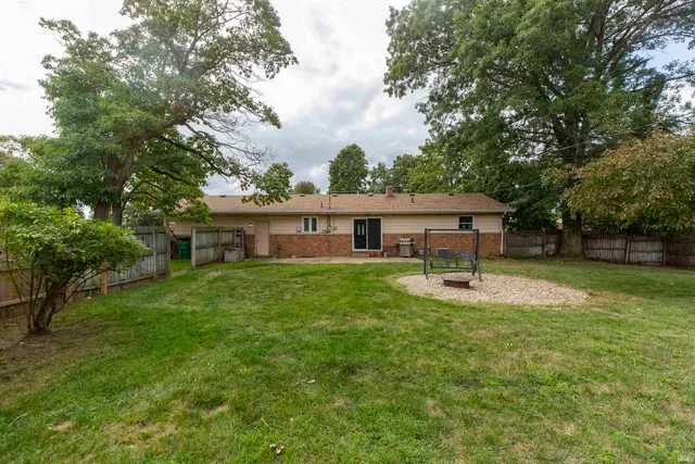 $255,000 | 56106 Wynnewood Drive, Osceola, IN 46561