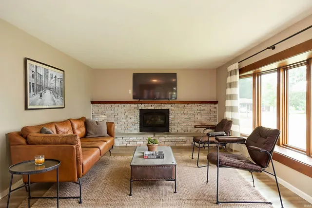 $255,000 | 56106 Wynnewood Drive, Osceola, IN 46561