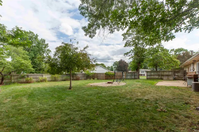 $255,000 | 56106 Wynnewood Drive, Osceola, IN 46561