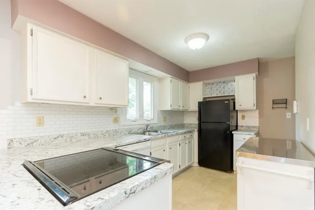 $255,000 | 56106 Wynnewood Drive, Osceola, IN 46561