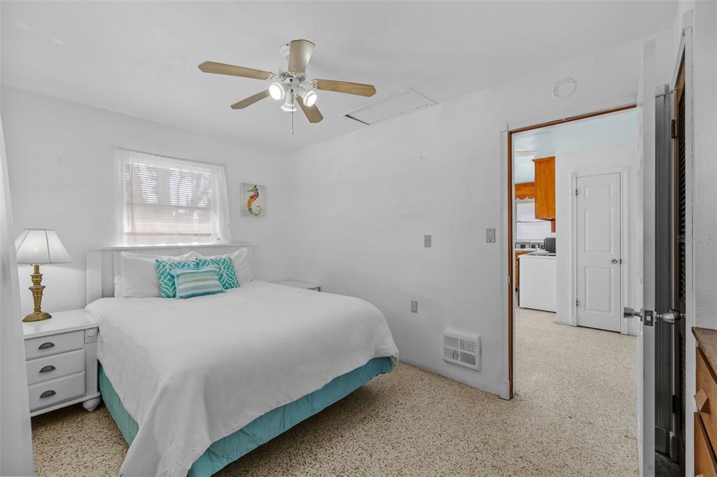 784 South McCall Road Englewood, FL 34223 - Photo 14 of 92