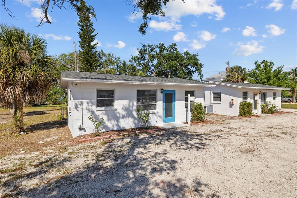 784 South McCall Road Englewood, FL 34223 - Photo 18 of 92