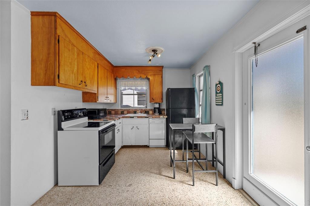 784 South McCall Road Englewood, FL 34223 - Photo 21 of 92