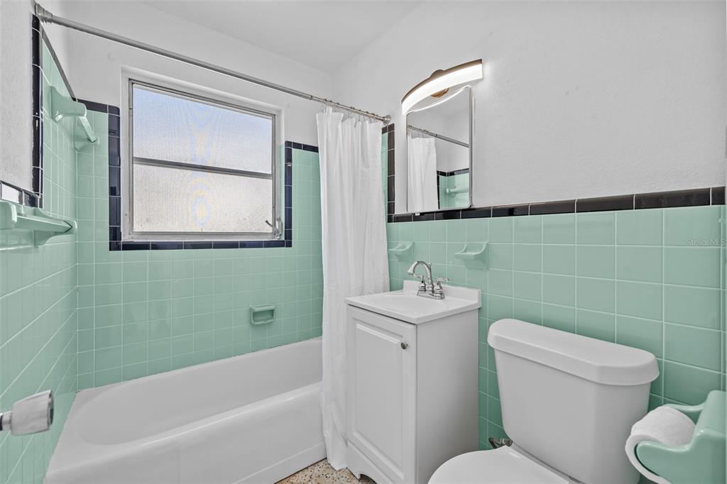 784 South McCall Road Englewood, FL 34223 - Photo 27 of 92