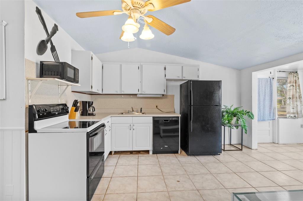 784 South McCall Road Englewood, FL 34223 - Photo 37 of 92