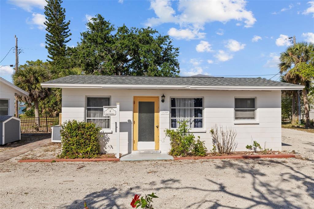 784 South McCall Road Englewood, FL 34223 - Photo 5 of 92