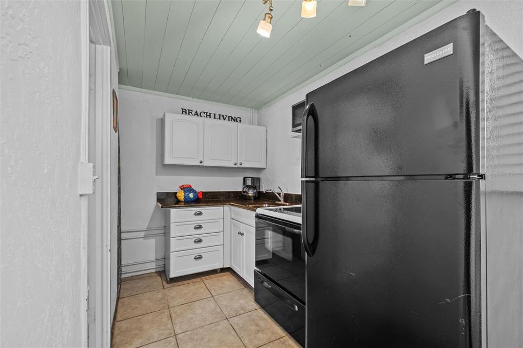 784 South McCall Road Englewood, FL 34223 - Photo 77 of 92