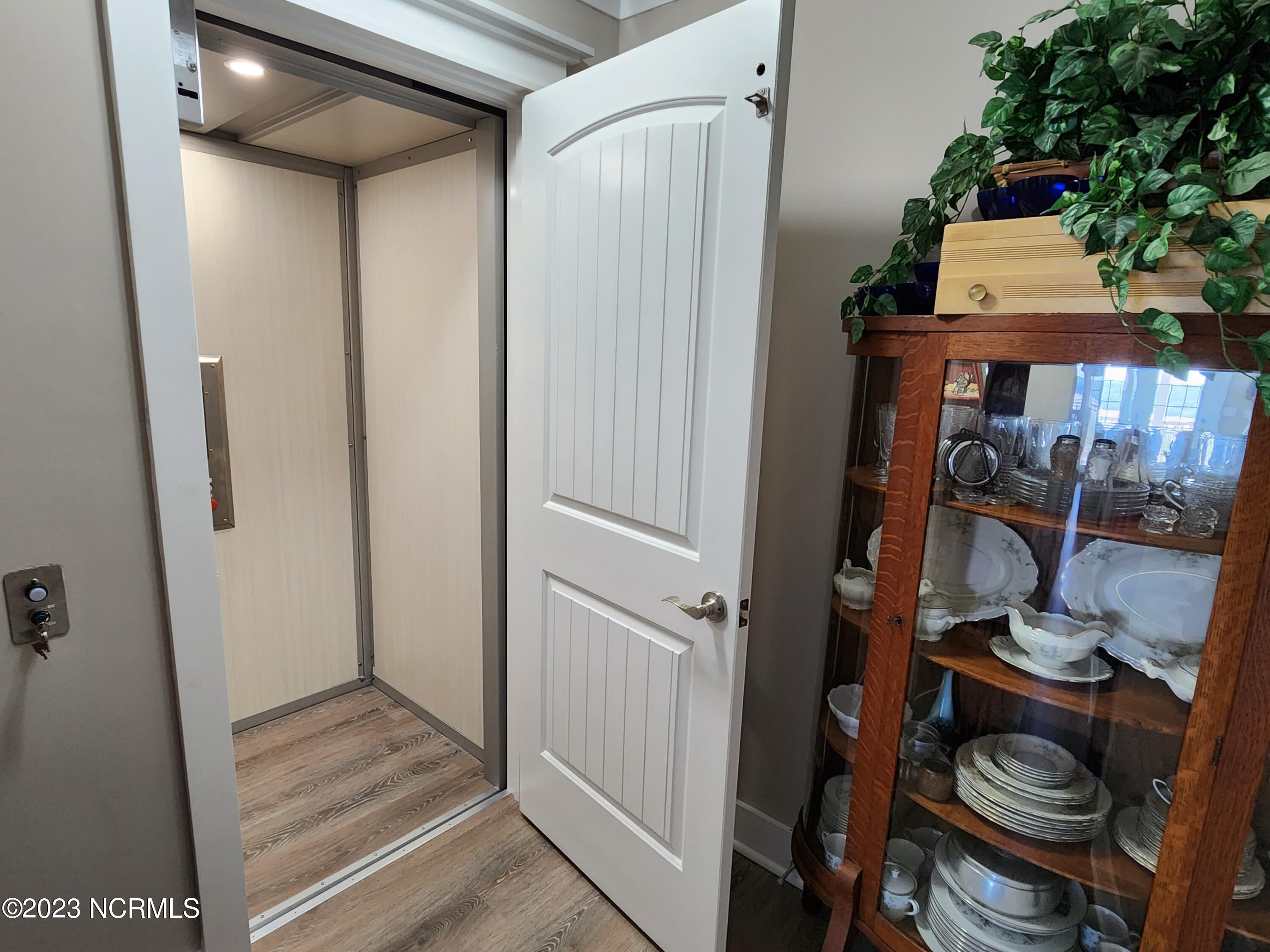 211 Baden View Road New London, NC 28127 - Photo 21 of 45 Elevator