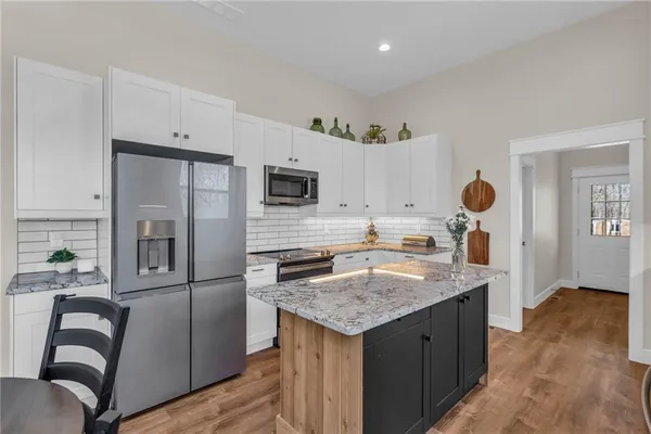 $475,000 | 89 Enchanted Lane, Linn Valley, KS 66040